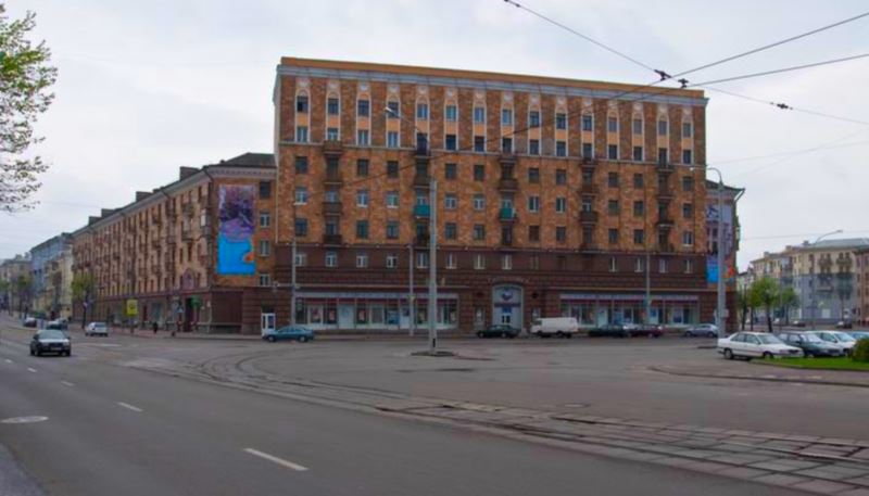 фото Площадь Змитрока Бядули